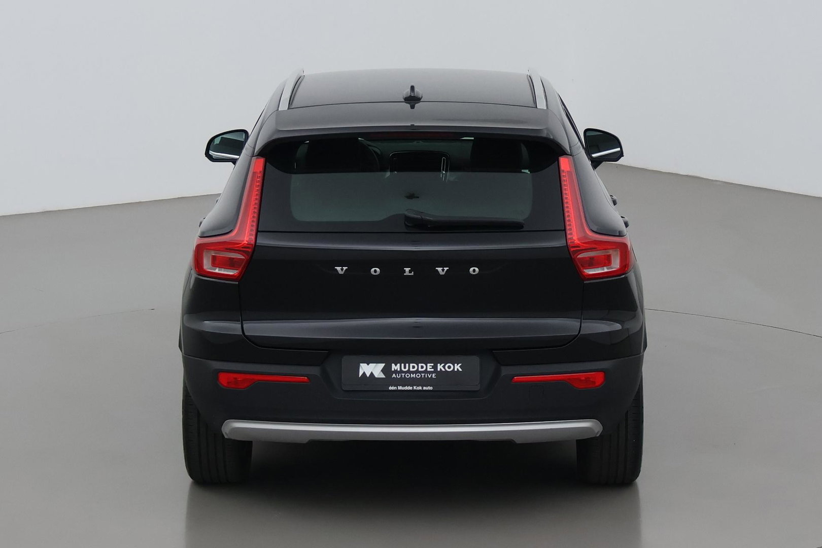 Volvo XC40 1.5 T5 Recharge Inscription | Trekhaak | Keyless Entry | Elektrische Achterklep | CarPlay | Camera | Navigatie | 18 inch