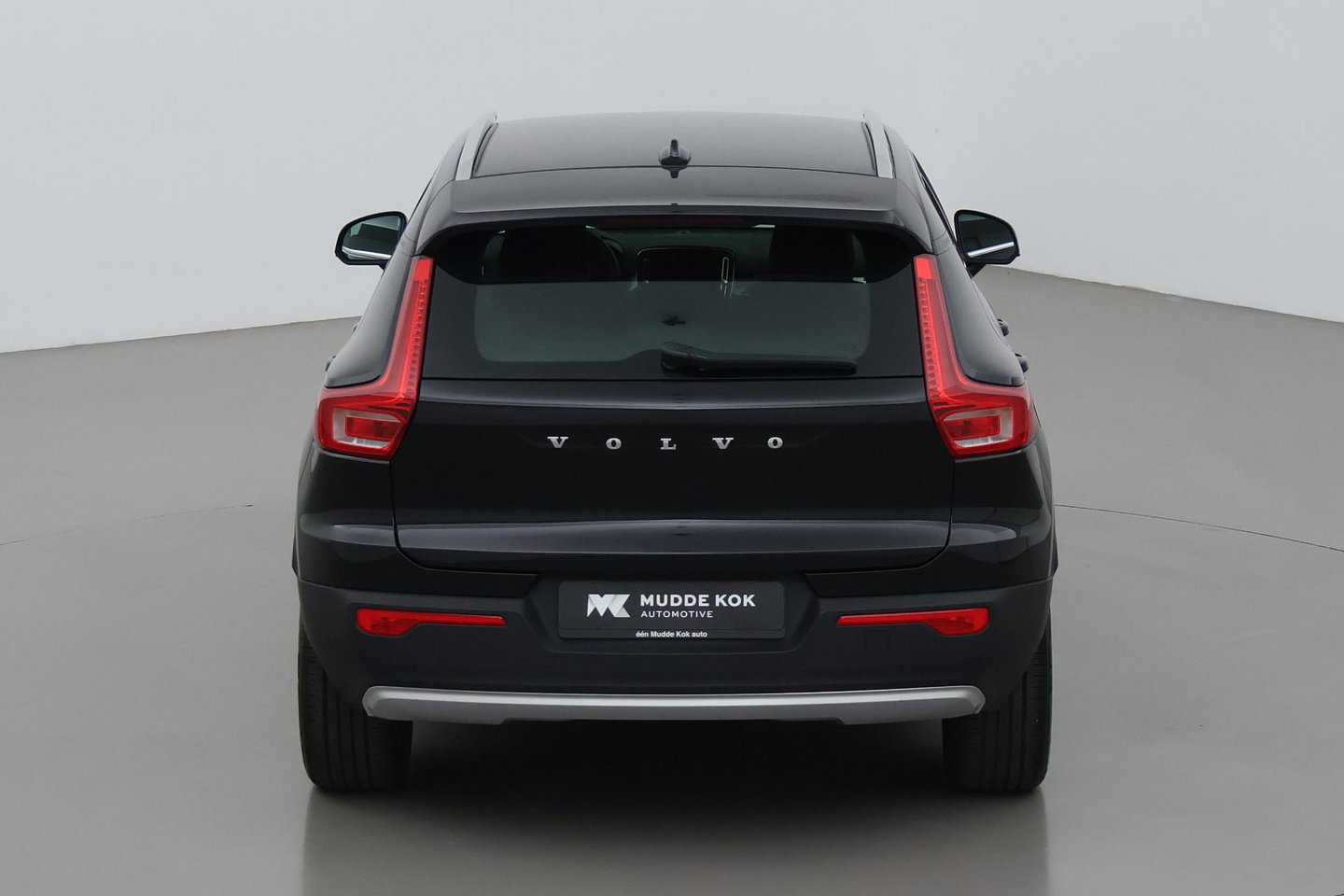 Volvo XC40 1.5 T5 Recharge Inscription | Trekhaak | Keyless Entry | Elektrische Achterklep | CarPlay | Camera | Navigatie | 18 inch