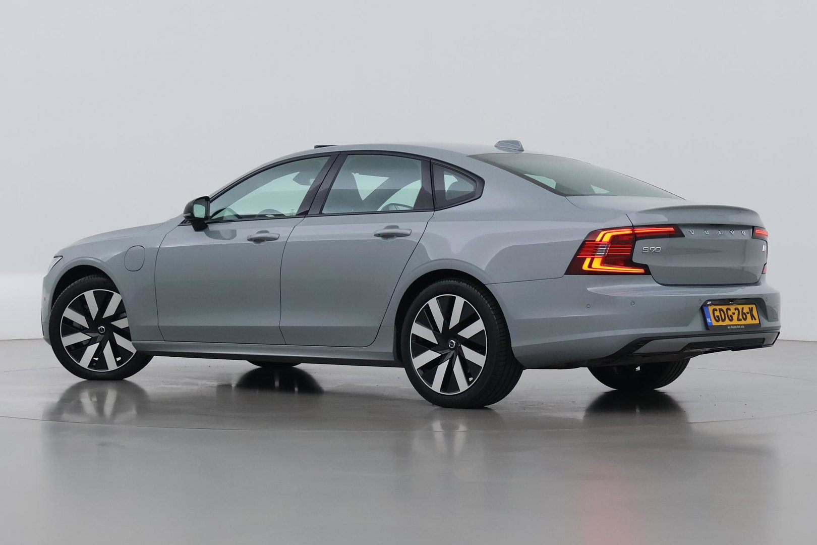 Volvo S90 T8 AWD Ultimate Dark | Schuif/kanteldak | ACC | Head-Up | 360° Camera | BLIS | Stoel+Stuurverwarming