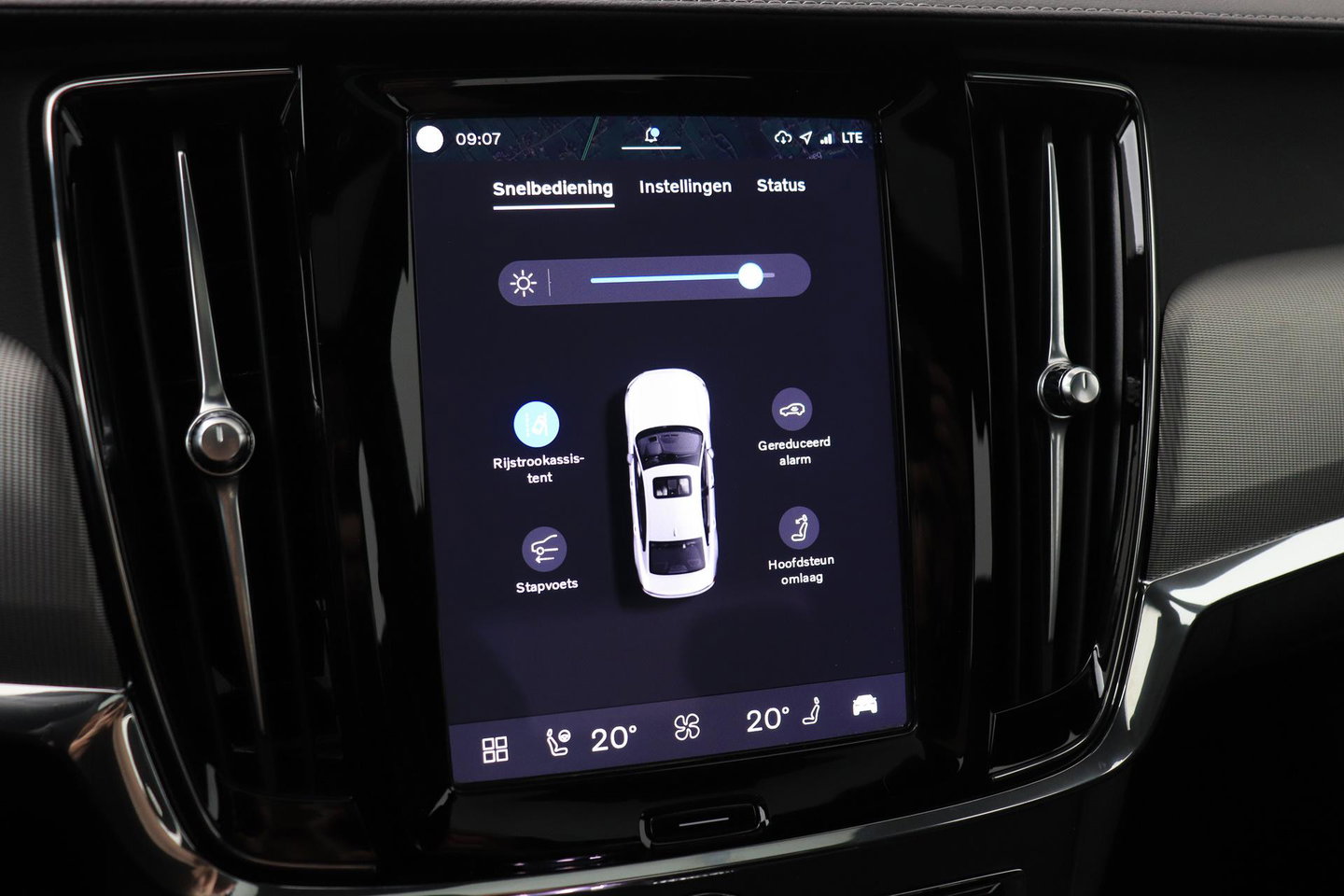 Volvo S90 T8 AWD Ultimate Dark | Schuif/kanteldak | ACC | Head-Up | 360° Camera | BLIS | Stoel+Stuurverwarming