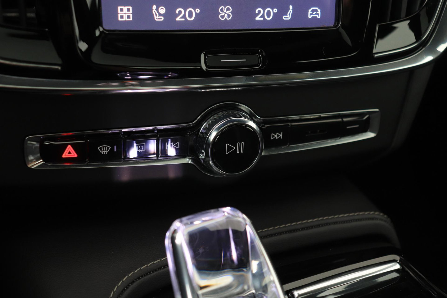 Volvo S90 T8 AWD Ultimate Dark | Schuif/kanteldak | ACC | Head-Up | 360° Camera | BLIS | Stoel+Stuurverwarming
