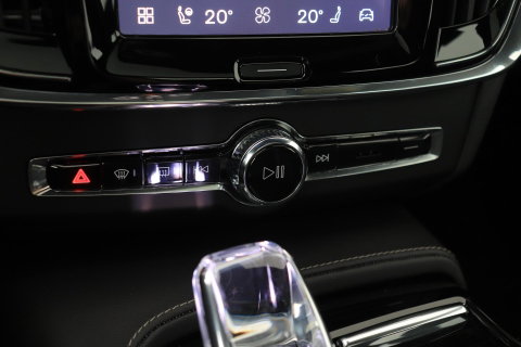 Volvo S90 T8 AWD Ultimate Dark | Schuif/kanteldak | ACC | Head-Up | 360° Camera | BLIS | Stoel+Stuurverwarming