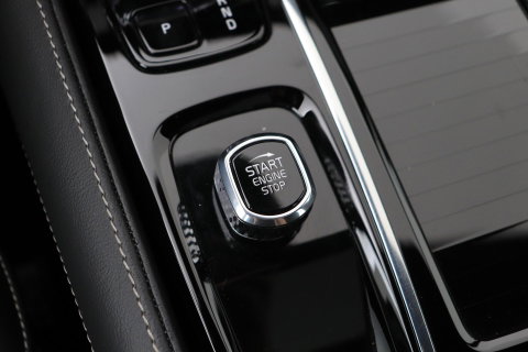Volvo S90 T8 AWD Ultimate Dark | Schuif/kanteldak | ACC | Head-Up | 360° Camera | BLIS | Stoel+Stuurverwarming