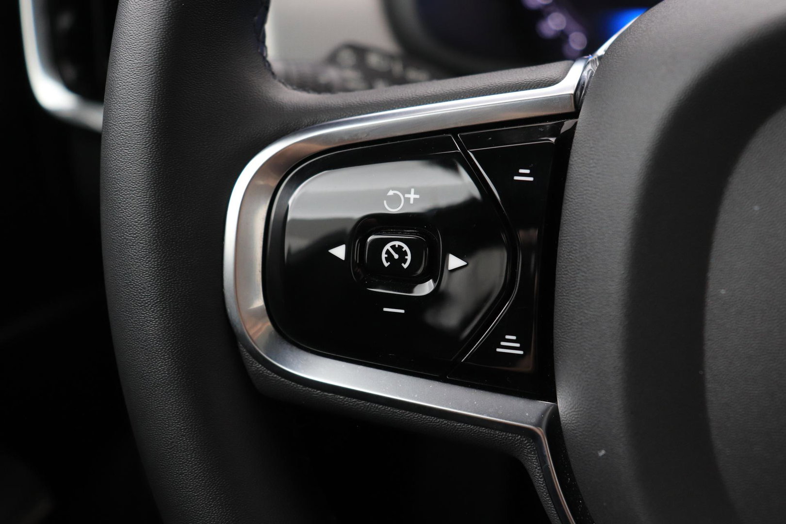 Volvo S90 T8 AWD Ultimate Dark | Schuif/kanteldak | ACC | Head-Up | 360° Camera | BLIS | Stoel+Stuurverwarming