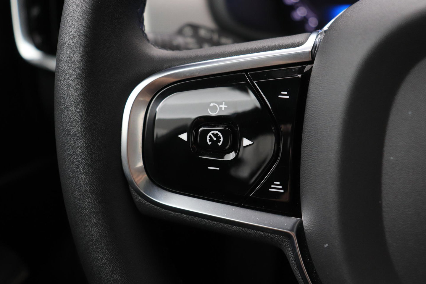 Volvo S90 T8 AWD Ultimate Dark | Schuif/kanteldak | ACC | Head-Up | 360° Camera | BLIS | Stoel+Stuurverwarming