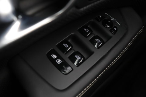Volvo S90 T8 AWD Ultimate Dark | Schuif/kanteldak | ACC | Head-Up | 360° Camera | BLIS | Stoel+Stuurverwarming