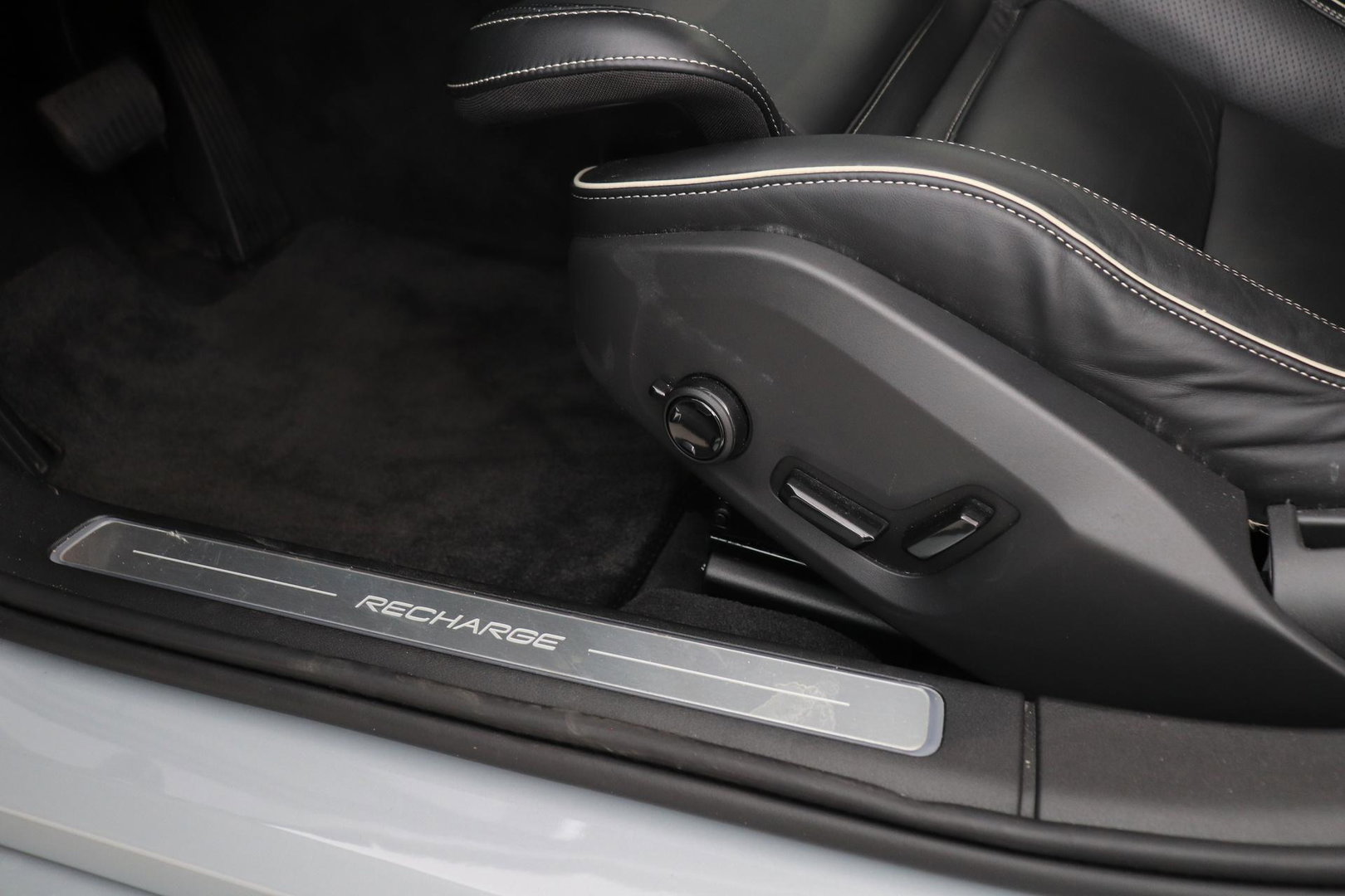 Volvo S90 T8 AWD Ultimate Dark | Schuif/kanteldak | ACC | Head-Up | 360° Camera | BLIS | Stoel+Stuurverwarming