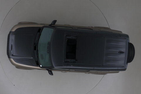 Land Rover Defender 2.0 P300e 110 X | FACELIFT | ClearSight | Meridian Surround | Trekhaak | Luchtvering | Koelbox | Panoramadak | 22 Inch