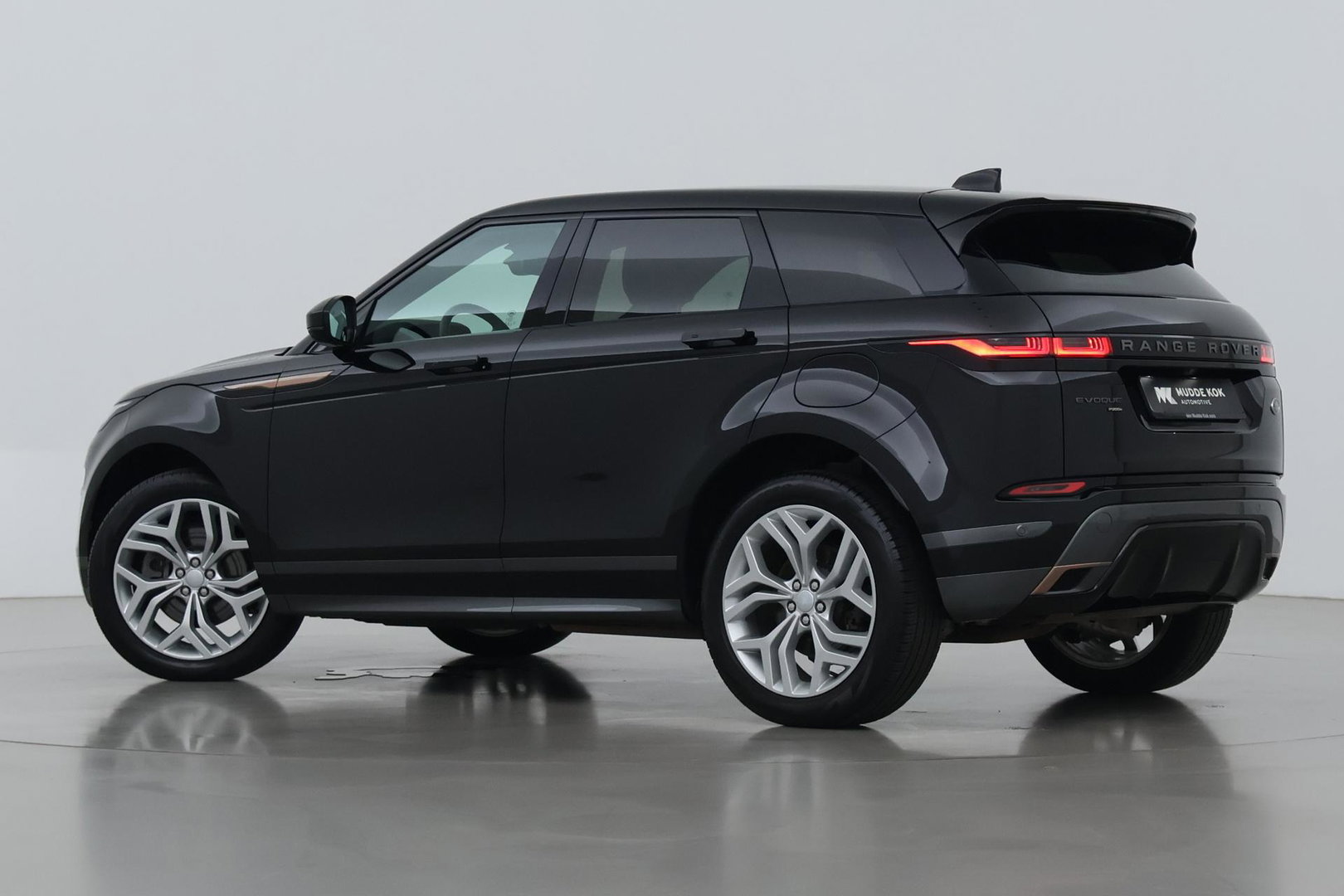 Land Rover Range Rover Evoque 1.5 P300e AWD R-Dynamic SE | ACC | Panoramadak | Meridian | Keyless Entry | Camera | Memory | Stoelverwarming | 20 Inch
