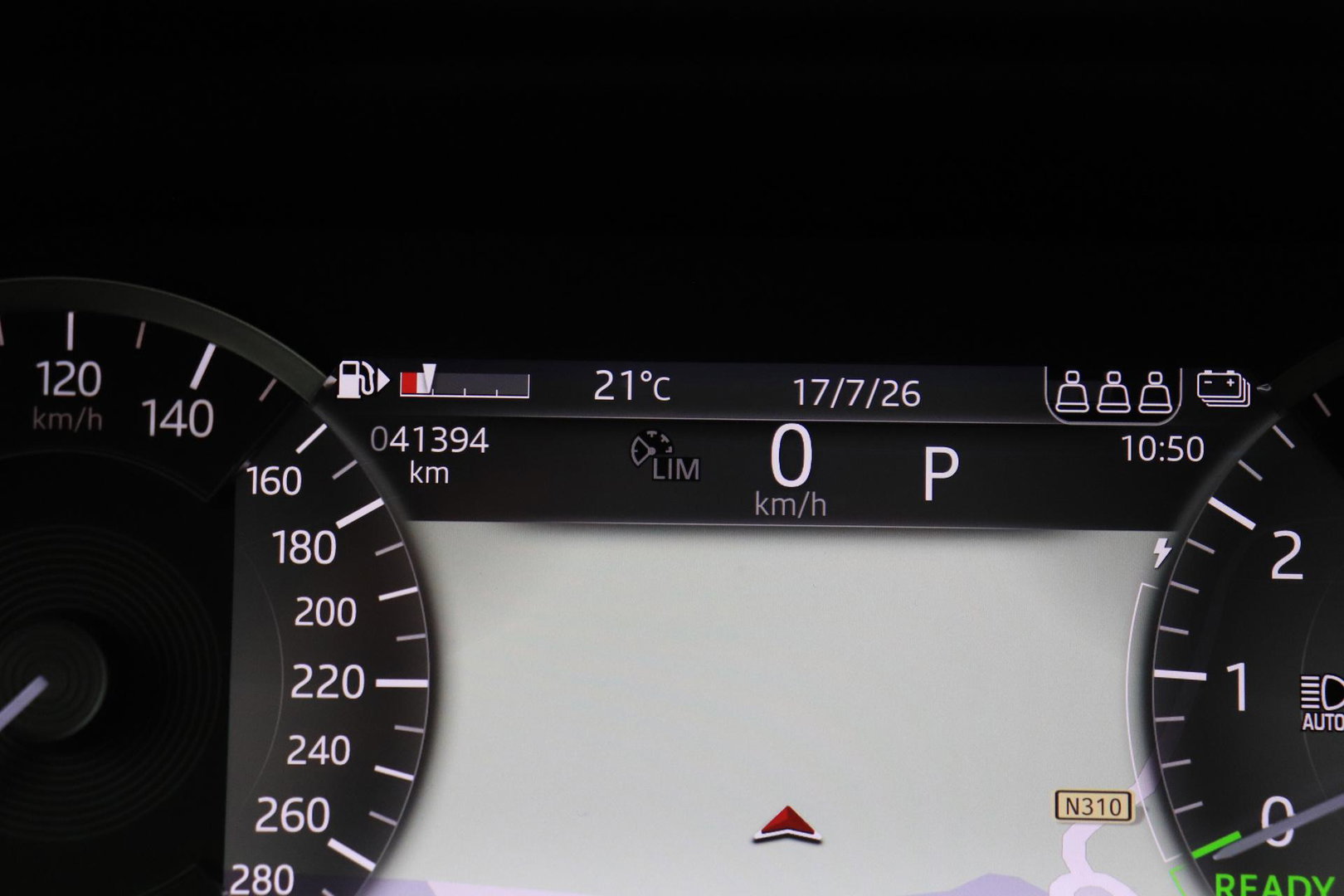 Land Rover Range Rover Evoque 1.5 P300e AWD R-Dynamic SE | ACC | Panoramadak | Meridian | Keyless Entry | Camera | Memory | Stoelverwarming | 20 Inch