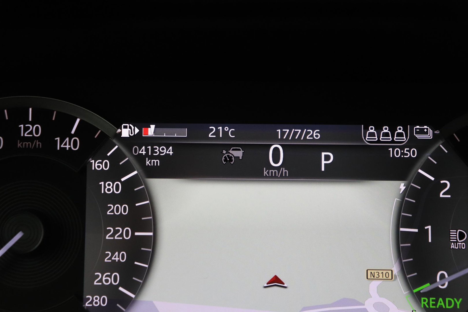 Land Rover Range Rover Evoque 1.5 P300e AWD R-Dynamic SE | ACC | Panoramadak | Meridian | Keyless Entry | Camera | Memory | Stoelverwarming | 20 Inch