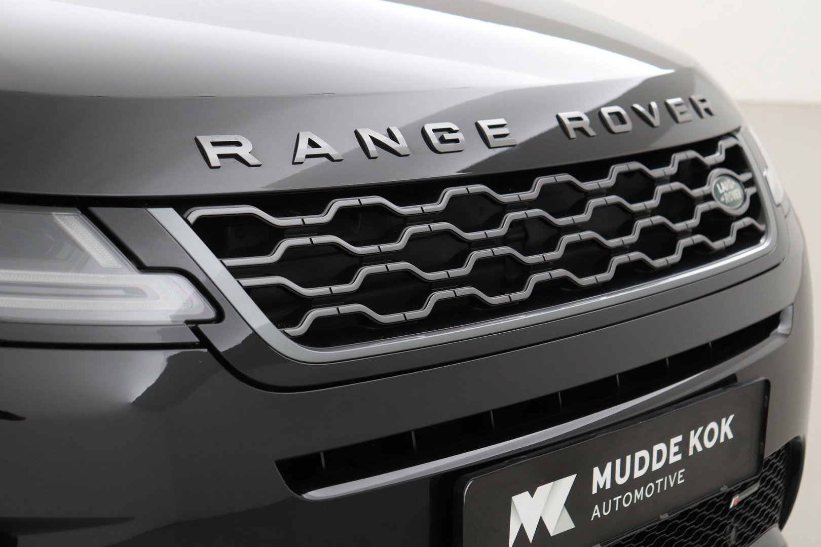 Land Rover Range Rover Evoque 1.5 P300e AWD R-Dynamic SE | ACC | Panoramadak | Meridian | Keyless Entry | Camera | Memory | Stoelverwarming | 20 Inch