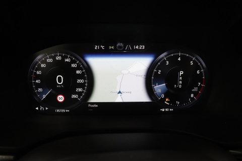 Volvo XC60 T4 Inscription | Panoramadak | Head-Up | Camera | Stoelverwarming | Leder | Trekhaak