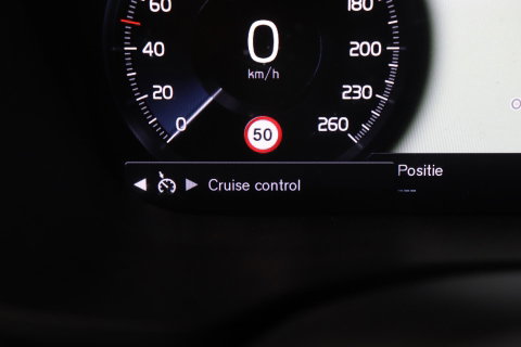 Volvo XC60 T4 Inscription | Panoramadak | Head-Up | Camera | Stoelverwarming | Leder | Trekhaak