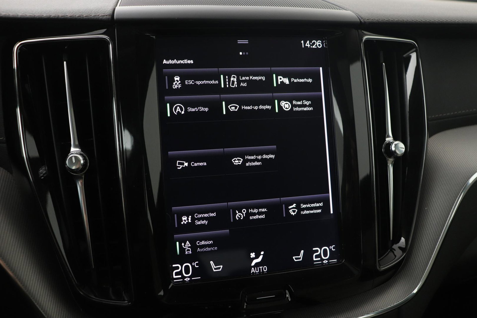 Volvo XC60 T4 Inscription | Panoramadak | Head-Up | Camera | Stoelverwarming | Leder | Trekhaak