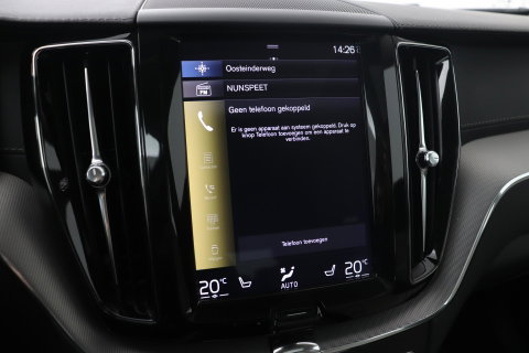 Volvo XC60 T4 Inscription | Panoramadak | Head-Up | Camera | Stoelverwarming | Leder | Trekhaak