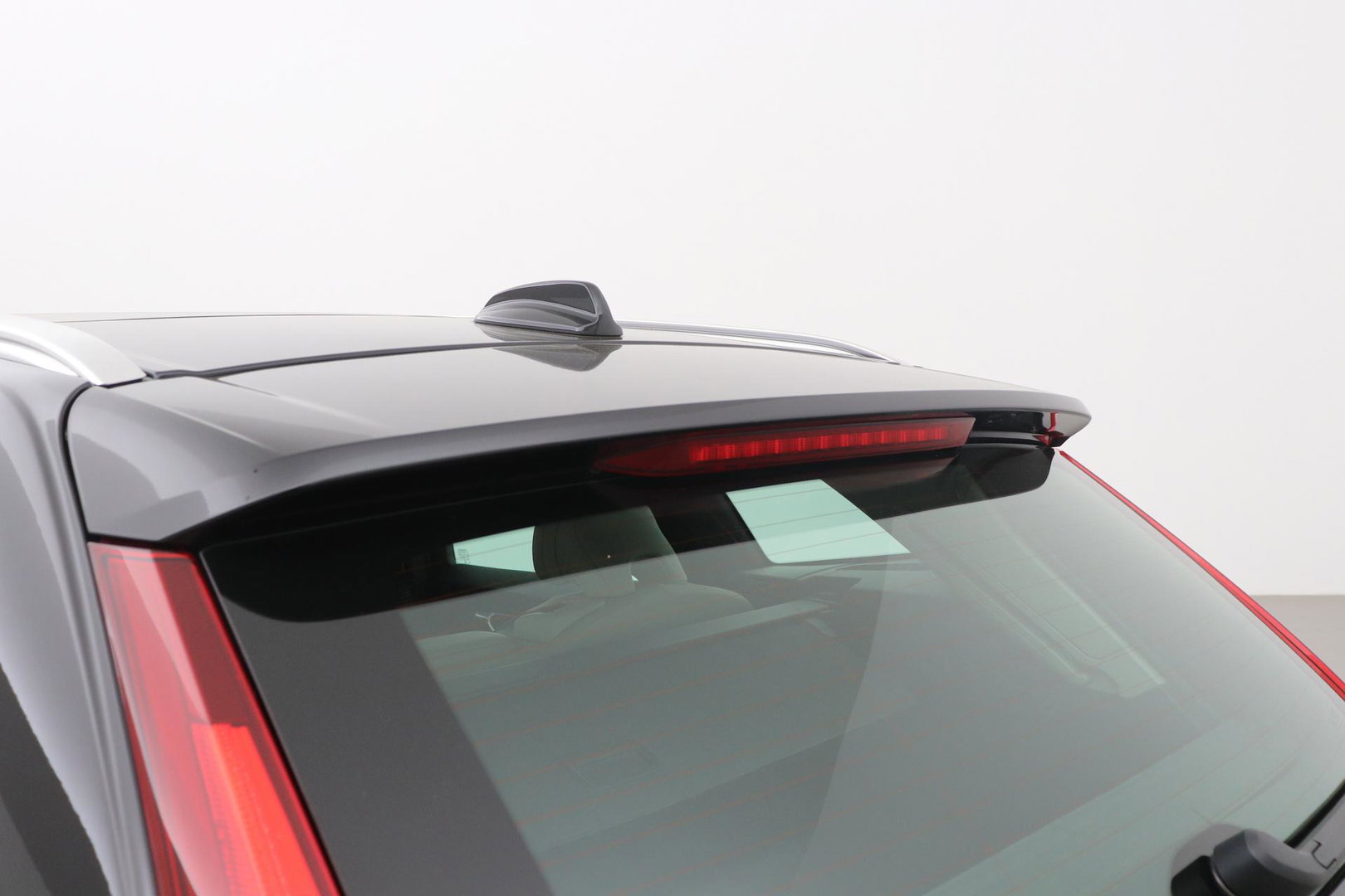 Volvo XC60 T4 Inscription | Panoramadak | Head-Up | Camera | Stoelverwarming | Leder | Trekhaak