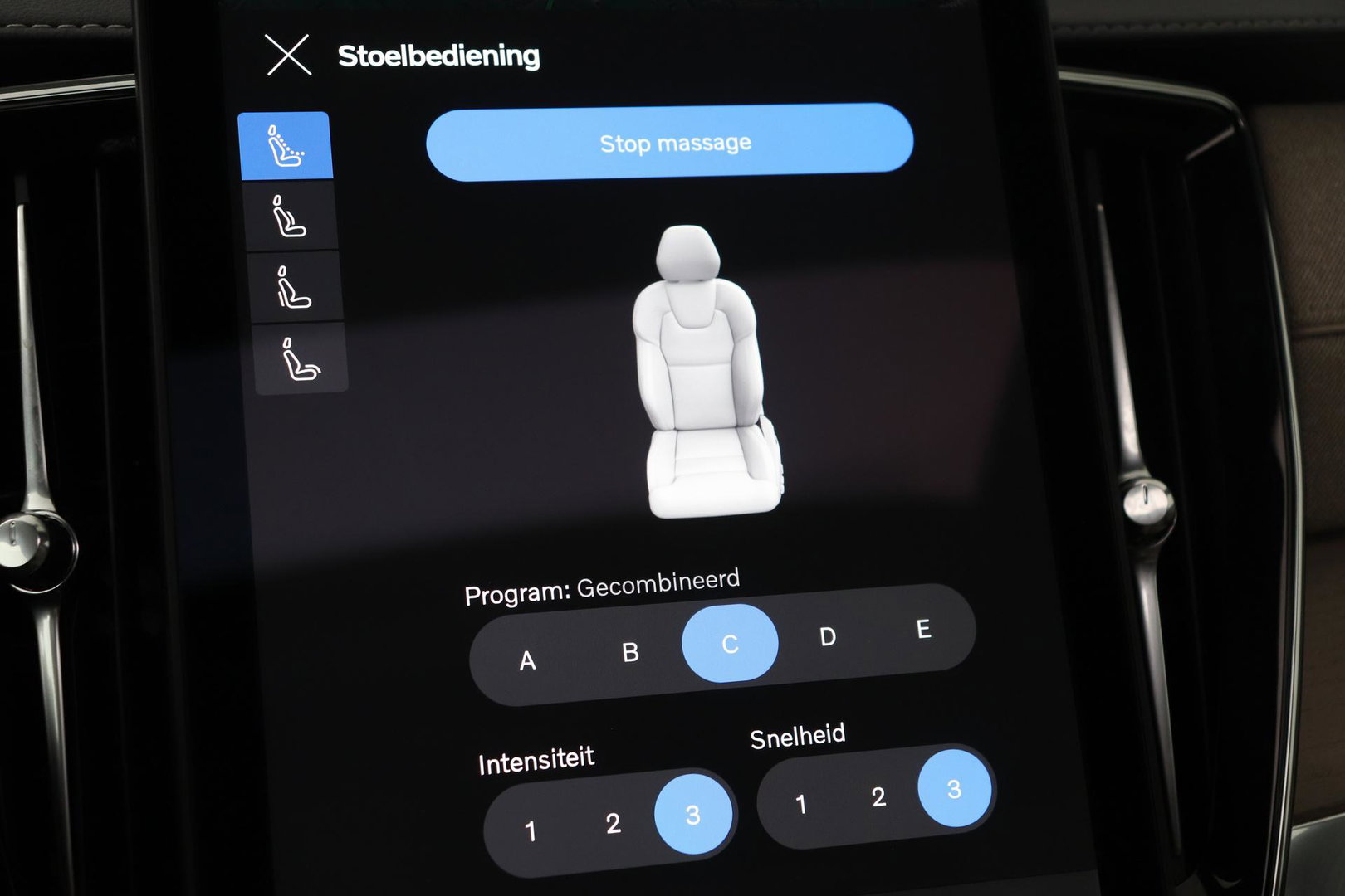 Volvo XC90 T8 Plug-in hybrid Ultra Bright | Luchtvering | Bowers&Wilkins | Trekhaak | Massage+Ventilatie | Head-Up