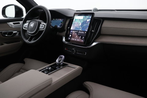 Volvo XC90 T8 Plug-in hybrid Ultra Bright | Luchtvering | Bowers&Wilkins | Trekhaak | Massage+Ventilatie | Head-Up