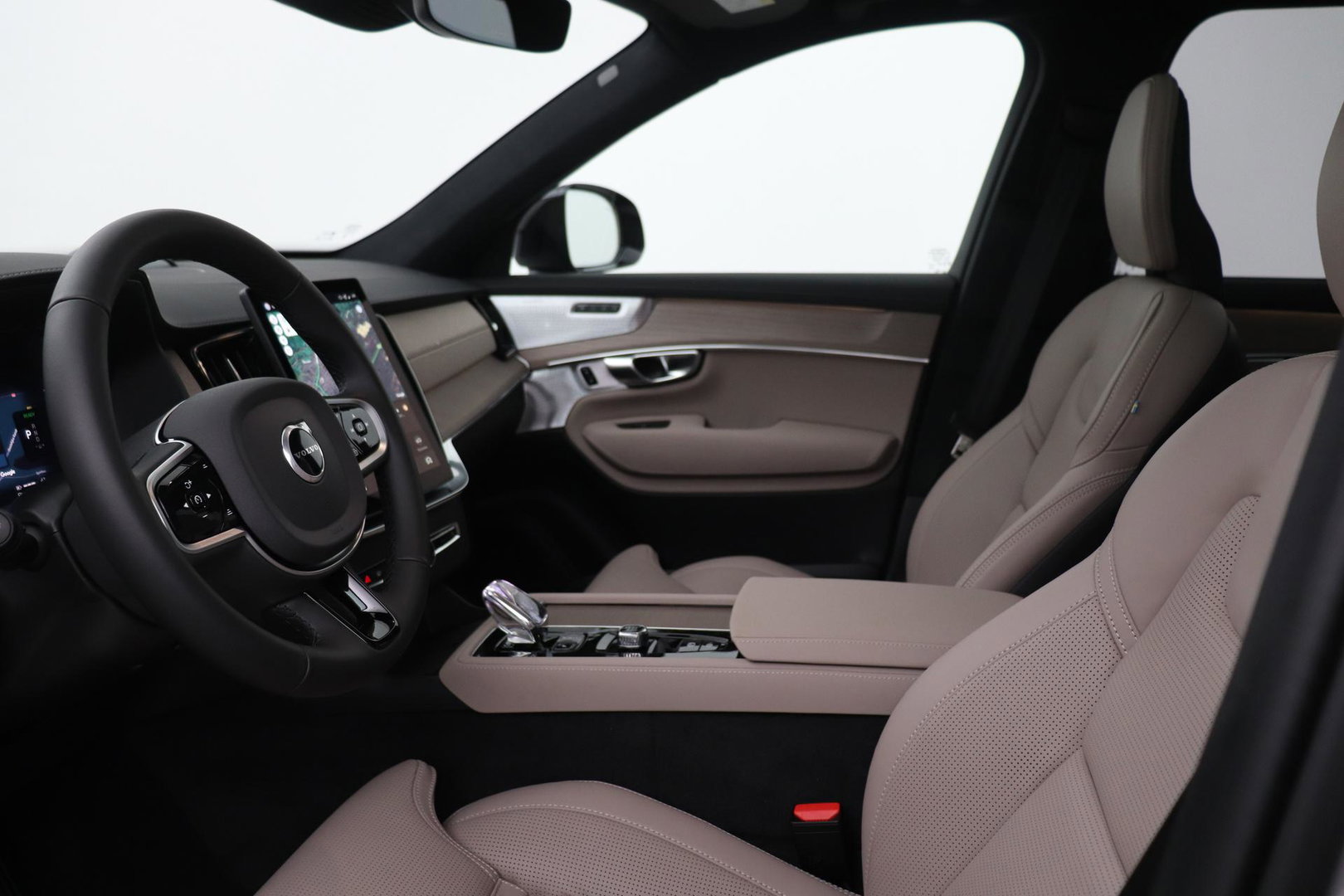 Volvo XC90 T8 Plug-in hybrid Ultra Bright | Luchtvering | Bowers&Wilkins | Trekhaak | Massage+Ventilatie | Head-Up