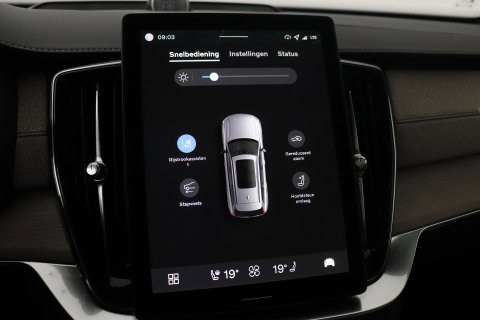 Volvo XC90 T8 Plug-in hybrid Ultra Bright | Luchtvering | Bowers&Wilkins | Trekhaak | Massage+Ventilatie | Head-Up