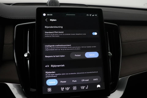 Volvo XC90 T8 Plug-in hybrid Ultra Bright | Luchtvering | Bowers&Wilkins | Trekhaak | Massage+Ventilatie | Head-Up