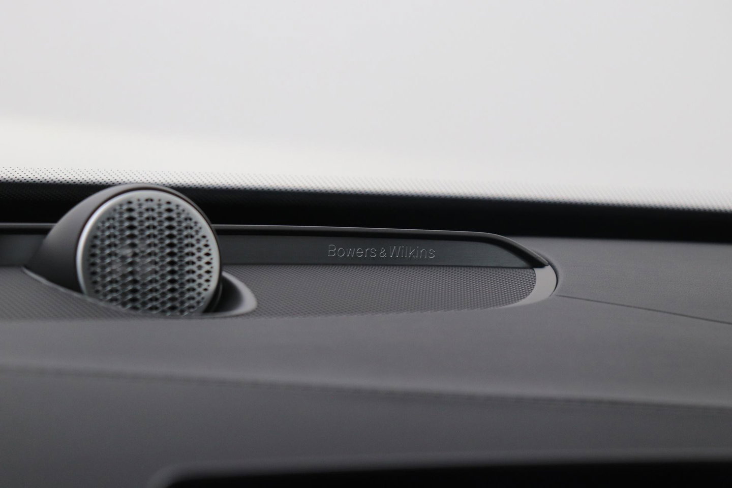 Volvo XC90 T8 Plug-in hybrid Ultra Bright | Luchtvering | Bowers&Wilkins | Trekhaak | Massage+Ventilatie | Head-Up