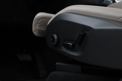 Volvo XC90 T8 Plug-in hybrid Ultra Bright | Luchtvering | Bowers&Wilkins | Trekhaak | Massage+Ventilatie | Head-Up