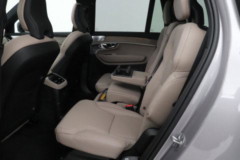 Volvo XC90 T8 Plug-in hybrid Ultra Bright | Luchtvering | Bowers&Wilkins | Trekhaak | Massage+Ventilatie | Head-Up