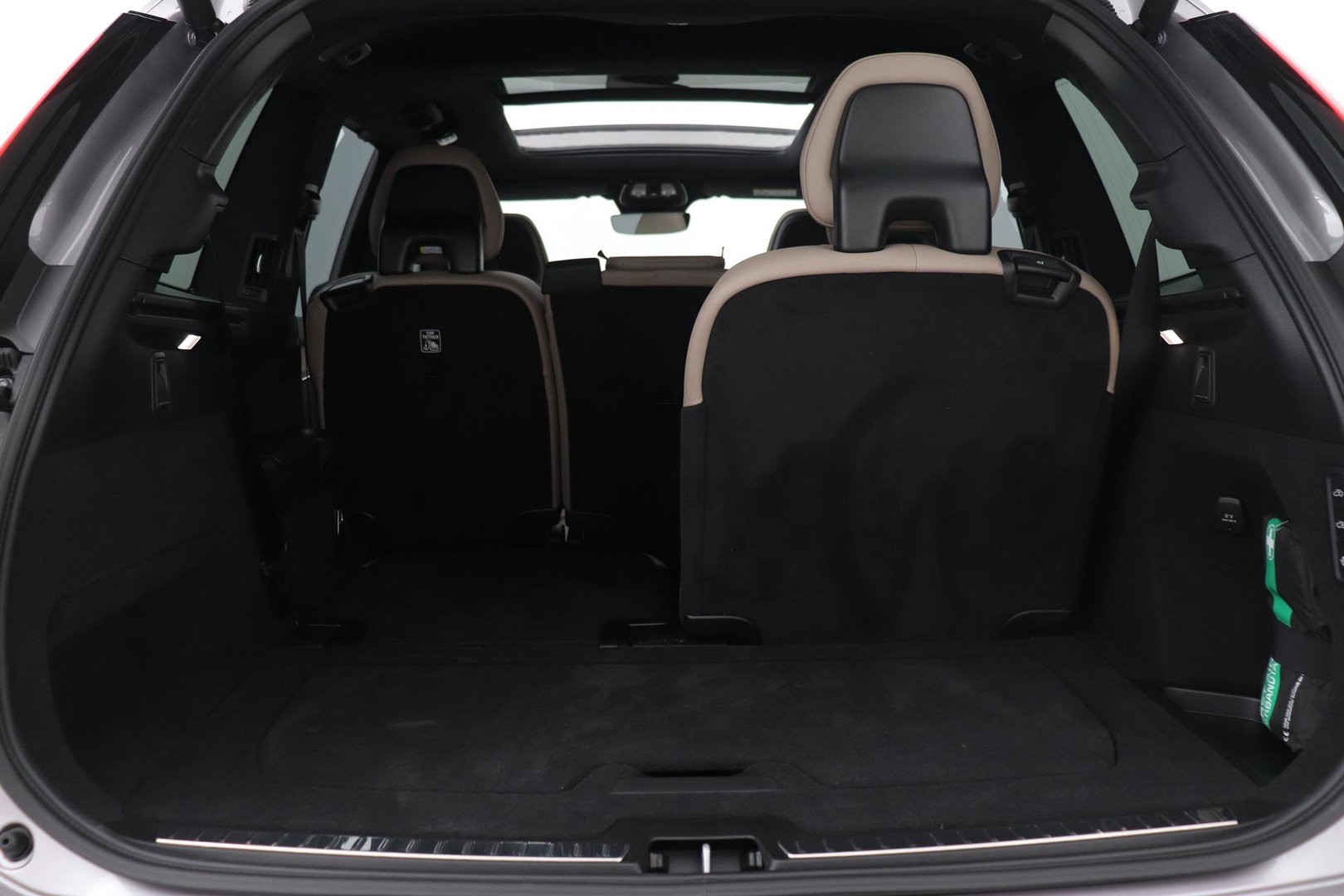 Volvo XC90 T8 Plug-in hybrid Ultra Bright | Luchtvering | Bowers&Wilkins | Trekhaak | Massage+Ventilatie | Head-Up