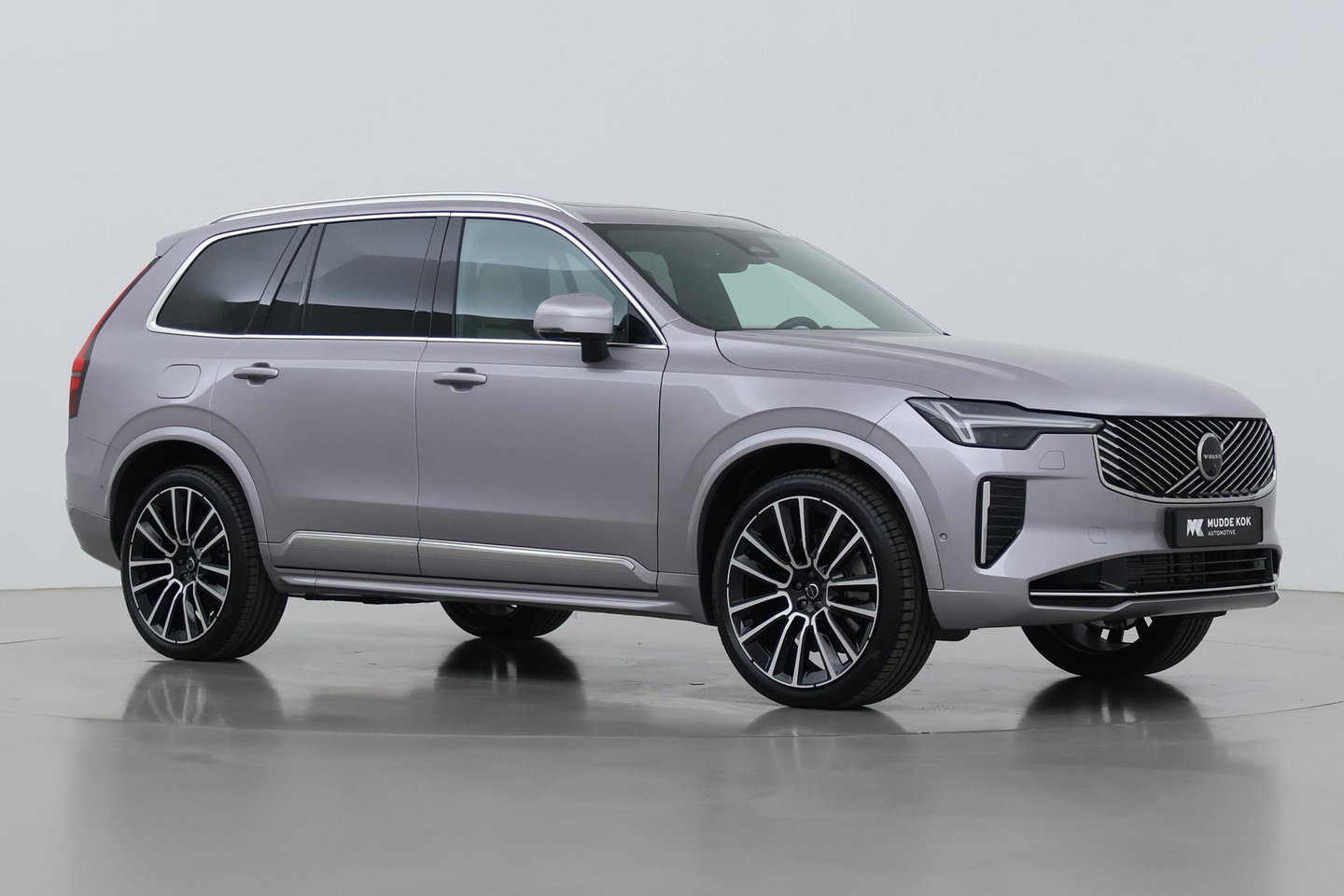Volvo XC90 T8 Plug-in hybrid Ultra Bright | Luchtvering | Bowers&Wilkins | Trekhaak | Massage+Ventilatie | Head-Up
