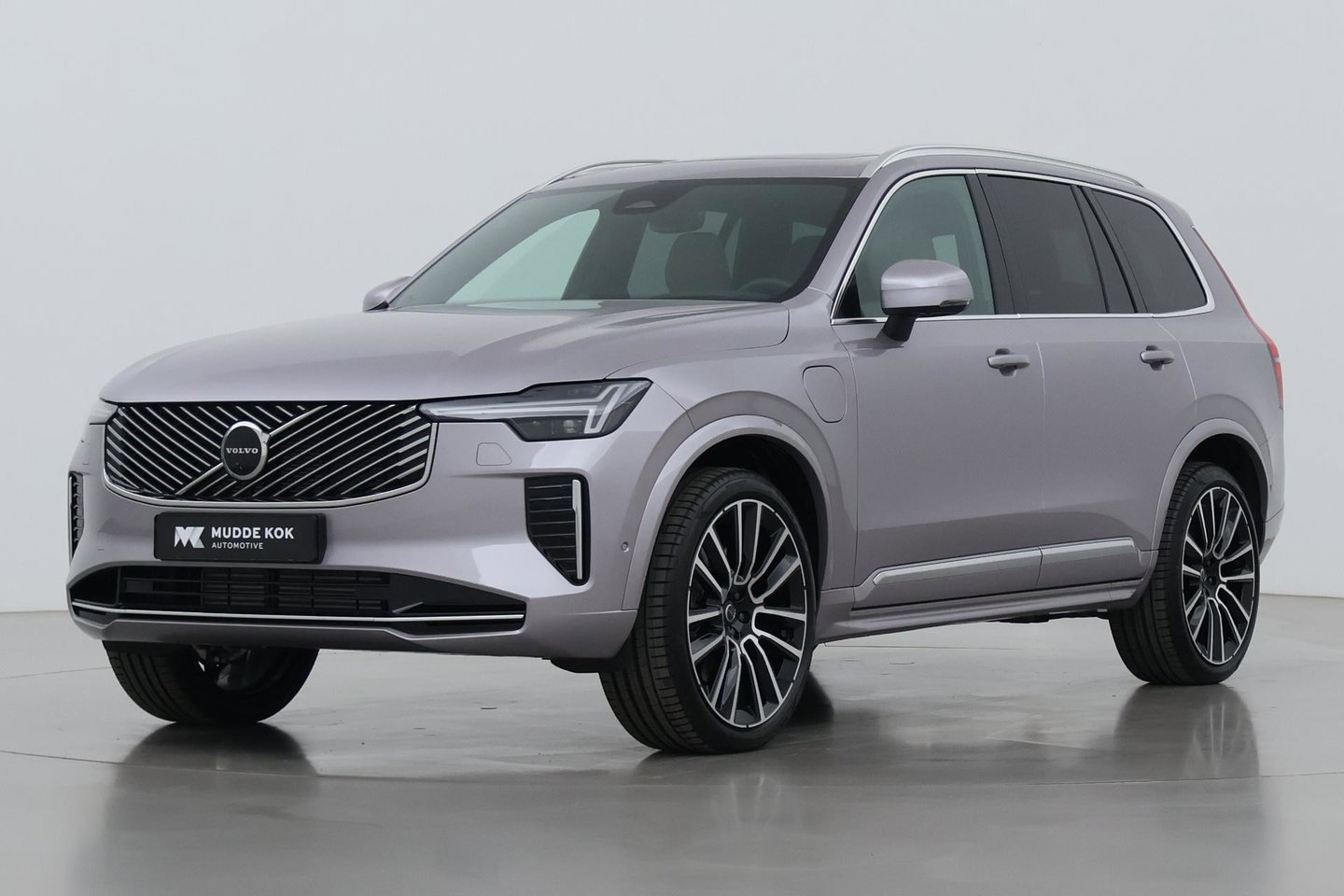 Volvo XC90 T8 Plug-in hybrid Ultra Bright | Luchtvering | Bowers&Wilkins | Trekhaak | Massage+Ventilatie | Head-Up