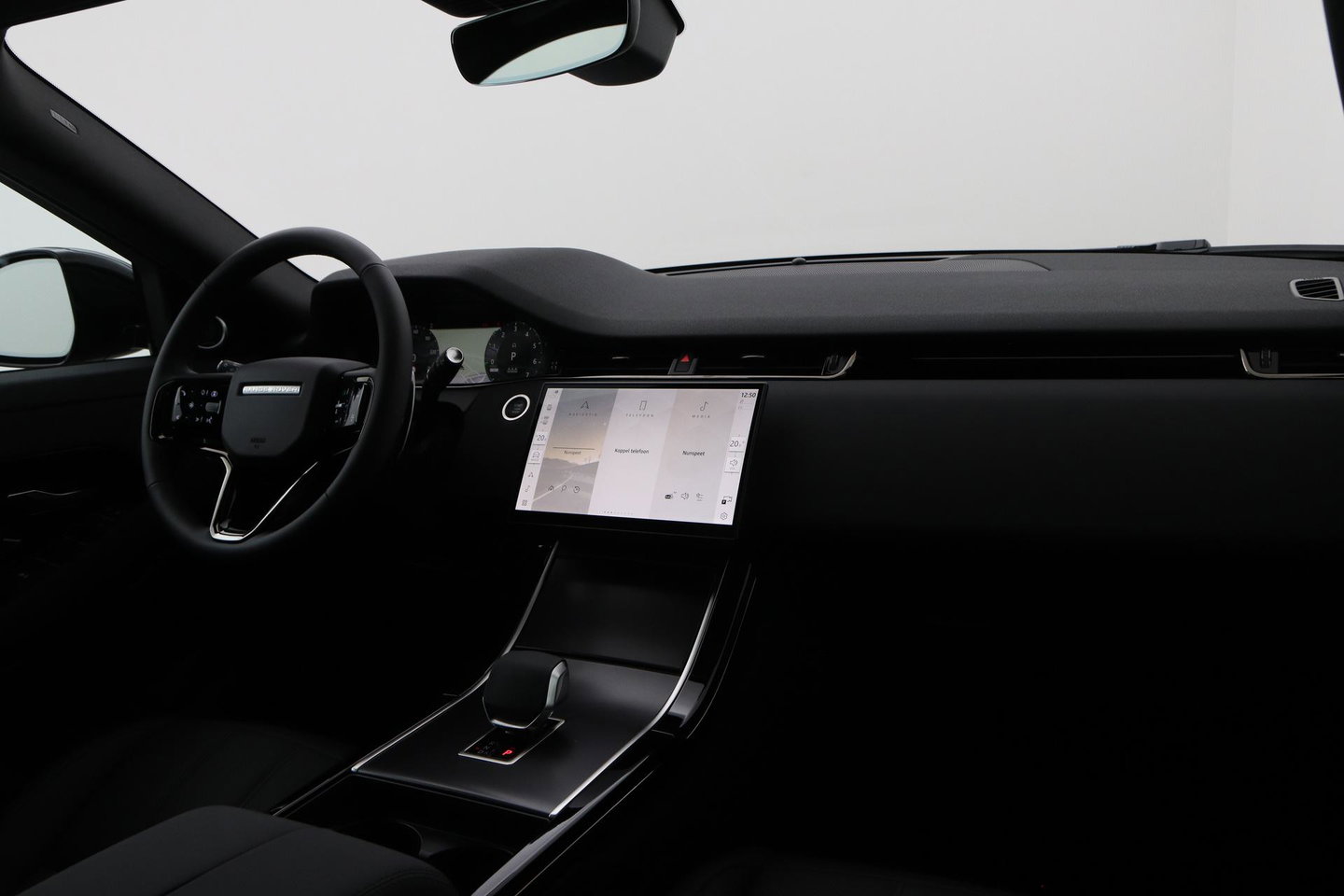 Land Rover Range Rover Evoque 1.5 P270e PHEV AWD Dynamic SE | Black Pack | Schuif/kanteldak | Trekhaak | ACC | 360° Camera