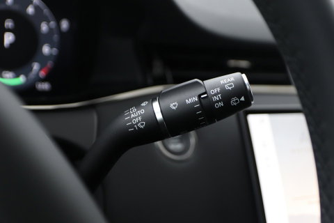 Land Rover Range Rover Evoque 1.5 P270e PHEV AWD Dynamic SE | Black Pack | Schuif/kanteldak | Trekhaak | ACC | 360° Camera