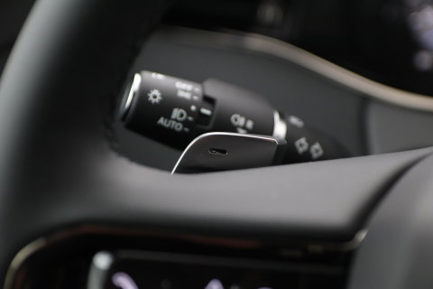 Land Rover Range Rover Evoque 1.5 P270e PHEV AWD Dynamic SE | Black Pack | Schuif/kanteldak | Trekhaak | ACC | 360° Camera