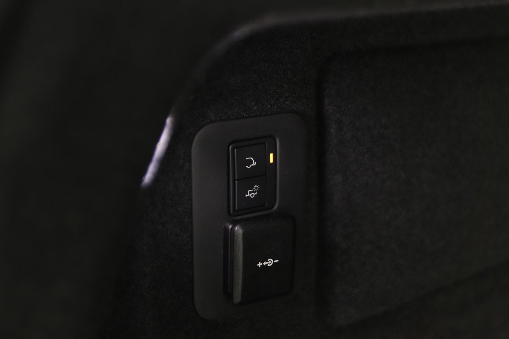 Land Rover Range Rover Evoque 1.5 P270e PHEV AWD Dynamic SE | Black Pack | Schuif/kanteldak | Trekhaak | ACC | 360° Camera
