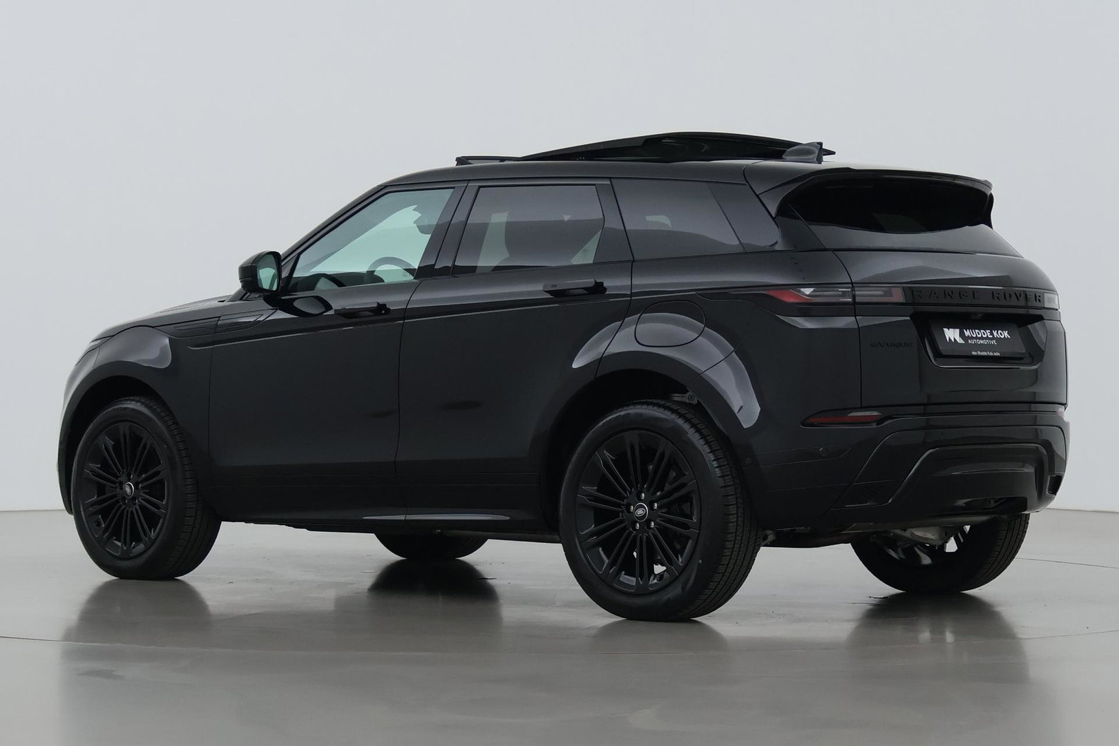 Land Rover Range Rover Evoque 1.5 P270e PHEV AWD Dynamic SE | Black Pack | Schuif/kanteldak | Trekhaak | ACC | 360° Camera