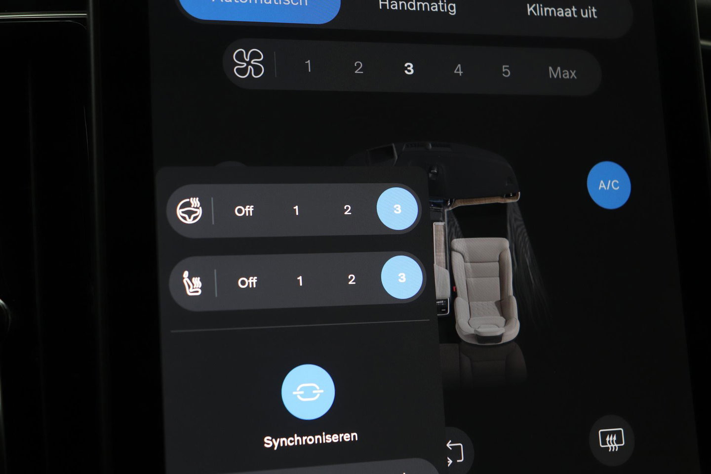 Volvo XC60 T6 Plug-in hybrid Plus Dark | NIEUW | Head-Up | ACC | 360° Camera | Panoramadak | BLIS