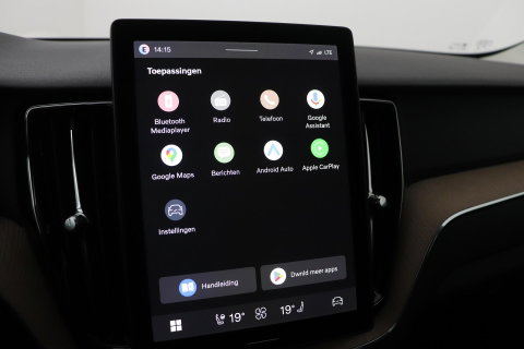 Volvo XC60 T6 Plug-in hybrid Plus Dark | NIEUW | Head-Up | ACC | 360° Camera | Panoramadak | BLIS