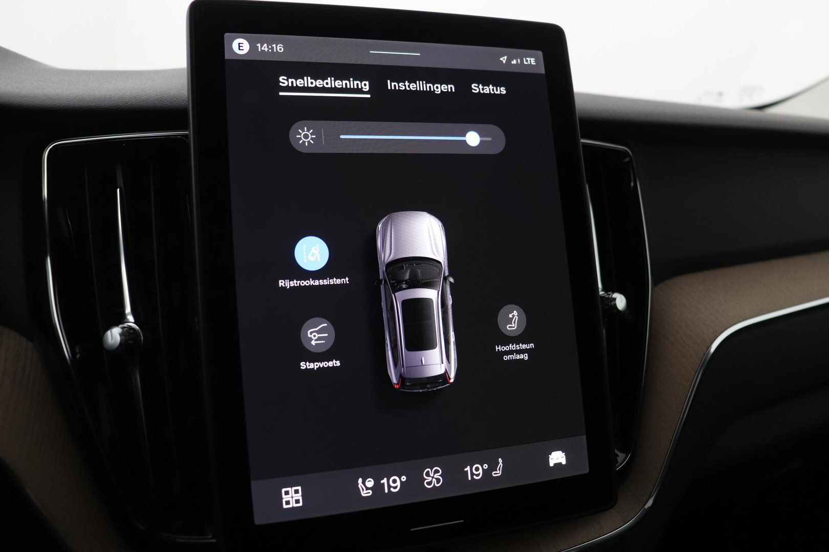 Volvo XC60 T6 Plug-in hybrid Plus Dark | NIEUW | Head-Up | ACC | 360° Camera | Panoramadak | BLIS