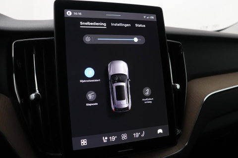 Volvo XC60 T6 Plug-in hybrid Plus Dark | NIEUW | Head-Up | ACC | 360° Camera | Panoramadak | BLIS