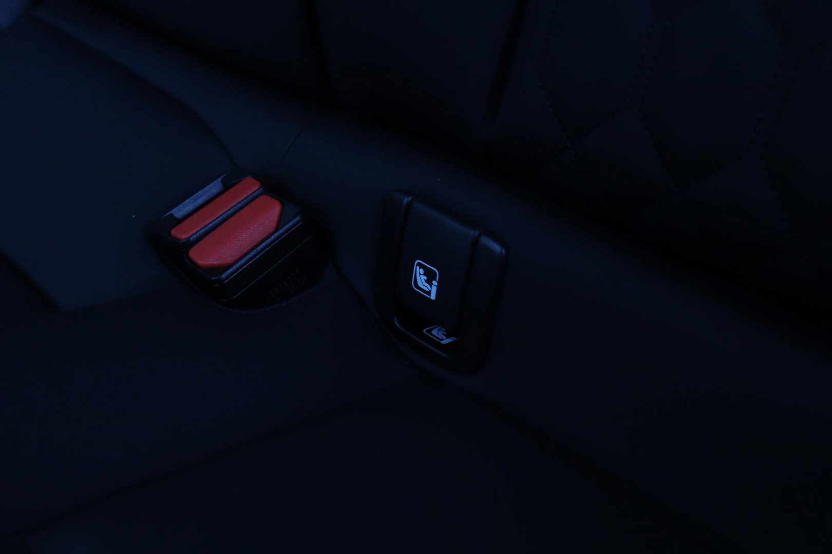 Volvo XC60 T6 Plug-in hybrid Plus Dark | NIEUW | Head-Up | ACC | 360° Camera | Panoramadak | BLIS
