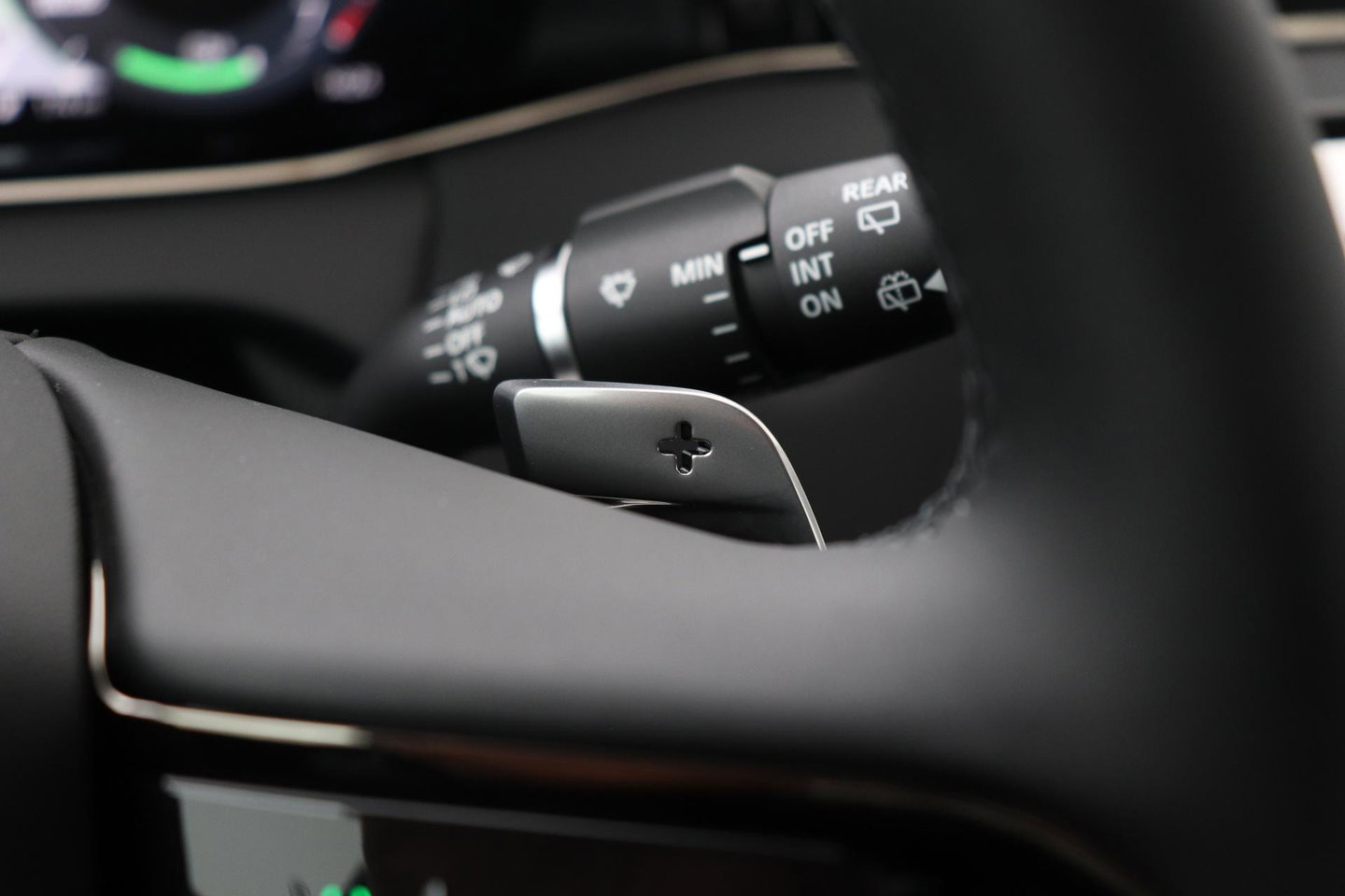 Land Rover Range Rover Evoque P270e PHEV Dynamic SE | Black Pack | Panoramadak | Meridian | ACC | 360 Camera | Stoel+Stuurverwarming