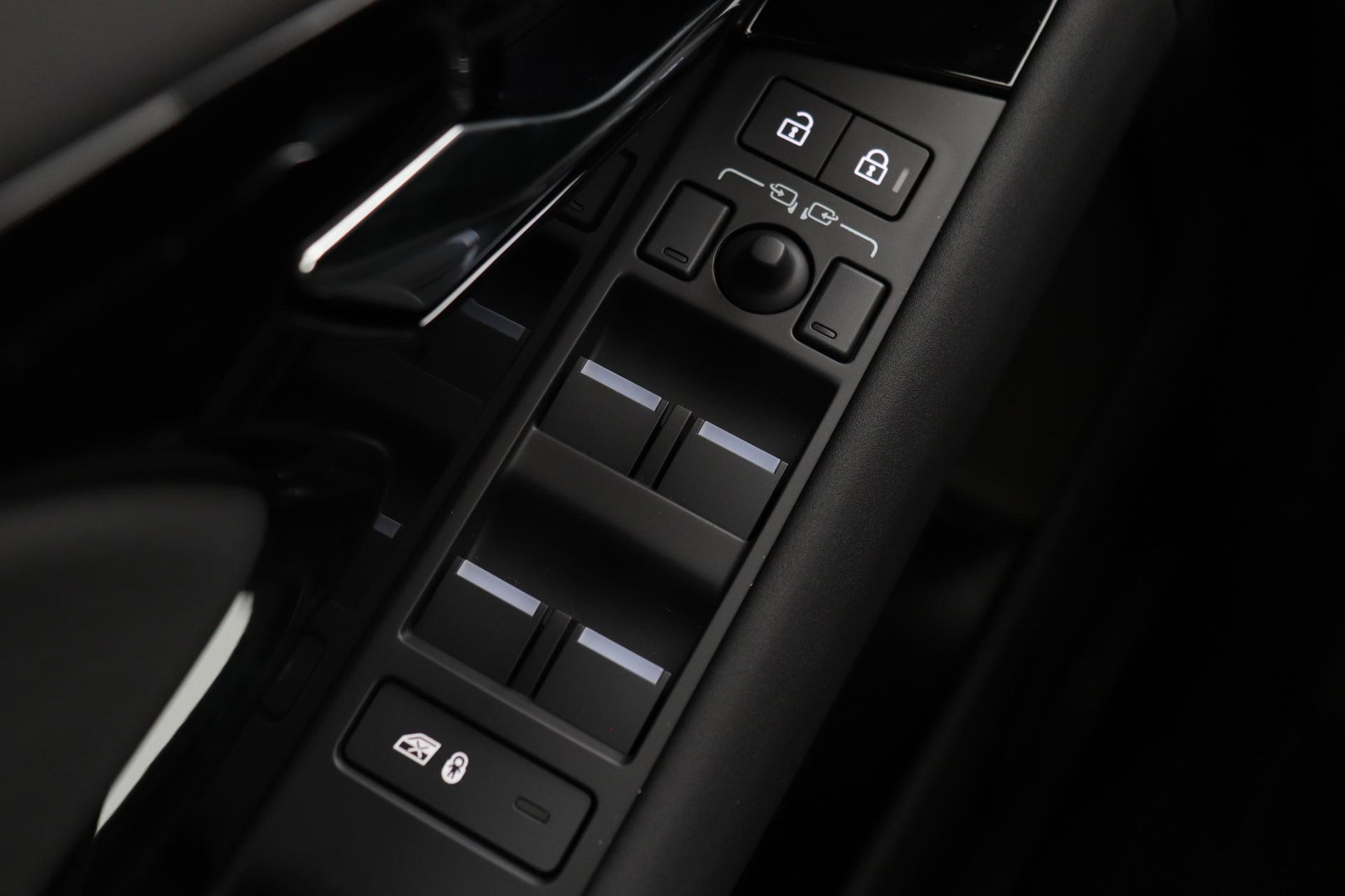 Land Rover Range Rover Evoque P270e PHEV Dynamic SE | Black Pack | Panoramadak | Meridian | ACC | 360 Camera | Stoel+Stuurverwarming