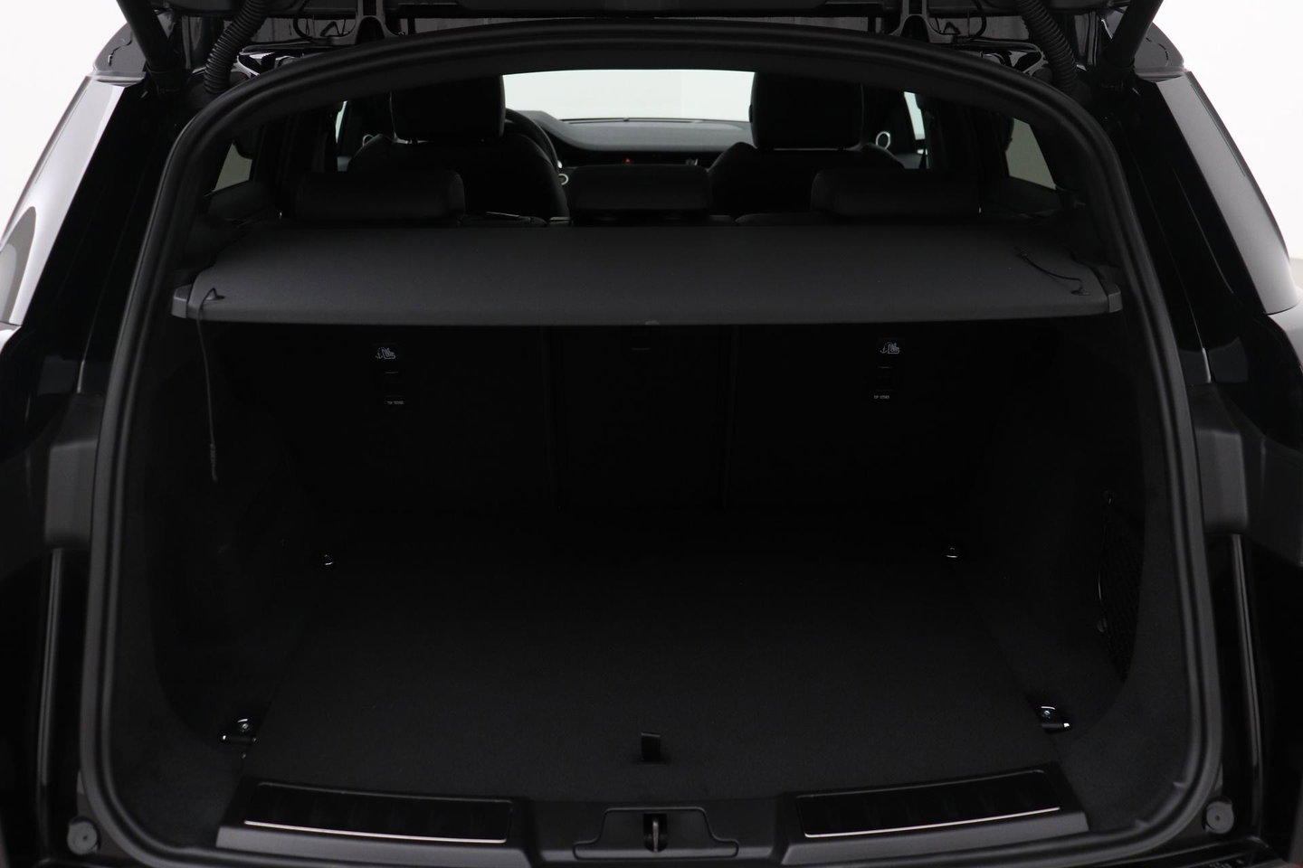 Land Rover Range Rover Evoque P270e PHEV Dynamic SE | Black Pack | Panoramadak | Meridian | ACC | 360 Camera | Stoel+Stuurverwarming