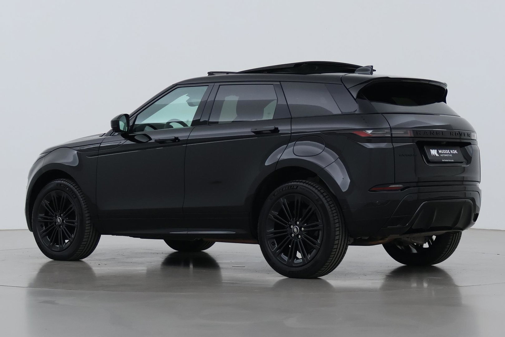 Land Rover Range Rover Evoque P270e PHEV Dynamic SE | Black Pack | Panoramadak | Meridian | ACC | 360 Camera | Stoel+Stuurverwarming