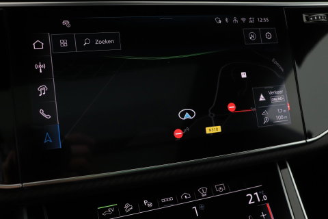 Audi Q8 60 TFSI e quattro Pro Line S Competition | Verde Zeltweg | Luchtvering | Trekhaak | Soft-Close | Panoramadak | B&O | 23 Inch