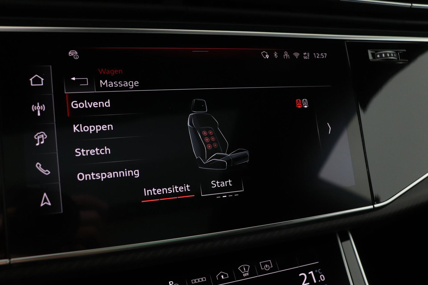 Audi Q8 60 TFSI e quattro Pro Line S Competition | Verde Zeltweg | Luchtvering | Trekhaak | Soft-Close | Panoramadak | B&O | 23 Inch