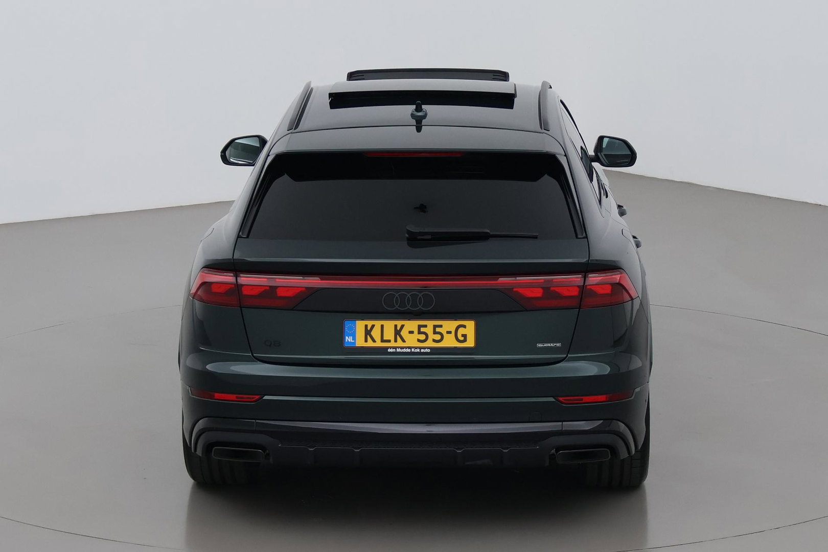 Audi Q8 60 TFSI e quattro Pro Line S Competition | Verde Zeltweg | Luchtvering | Trekhaak | Soft-Close | Panoramadak | B&O | 23 Inch