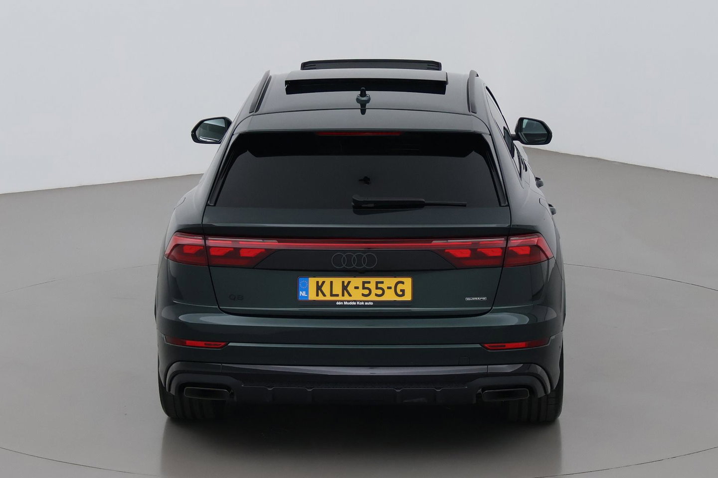 Audi Q8 60 TFSI e quattro Pro Line S Competition | Verde Zeltweg | Luchtvering | Trekhaak | Soft-Close | Panoramadak | B&O | 23 Inch
